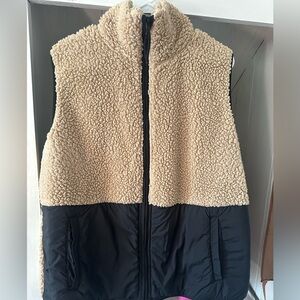 Sherpa and Black Zip Up Vest